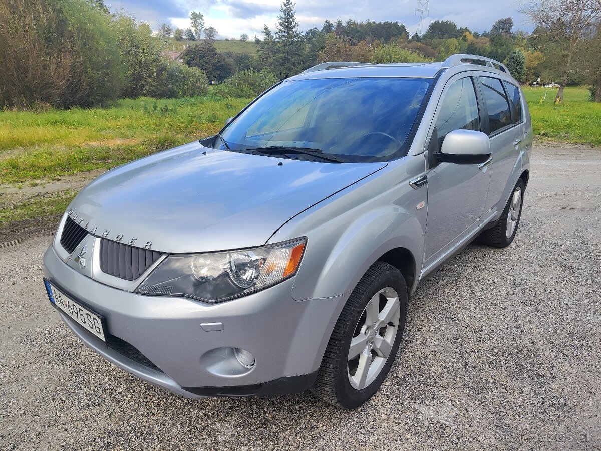 Mitsubishi Outlander 2.0 DI-D, 7 miest, 4x4