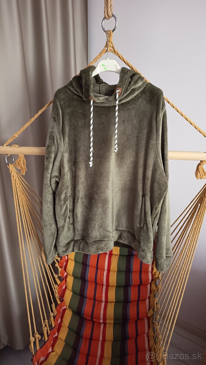 Dámska mikina zelená nová XL