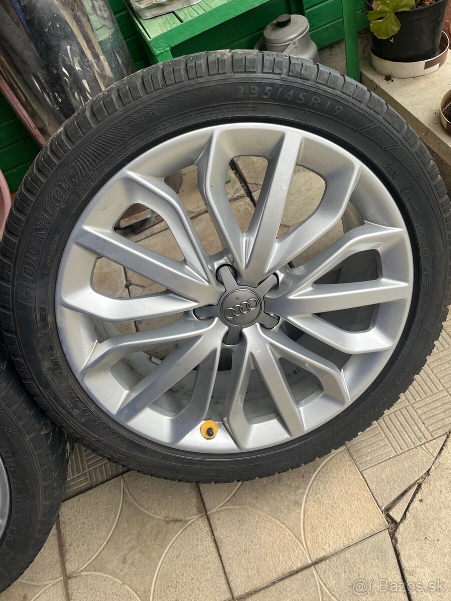 Audi s-line r19 235/45 zimne 5x112