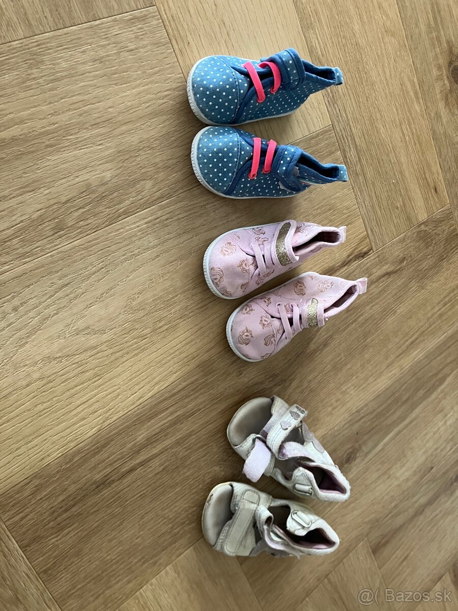 Darujem detske topanocky v.20