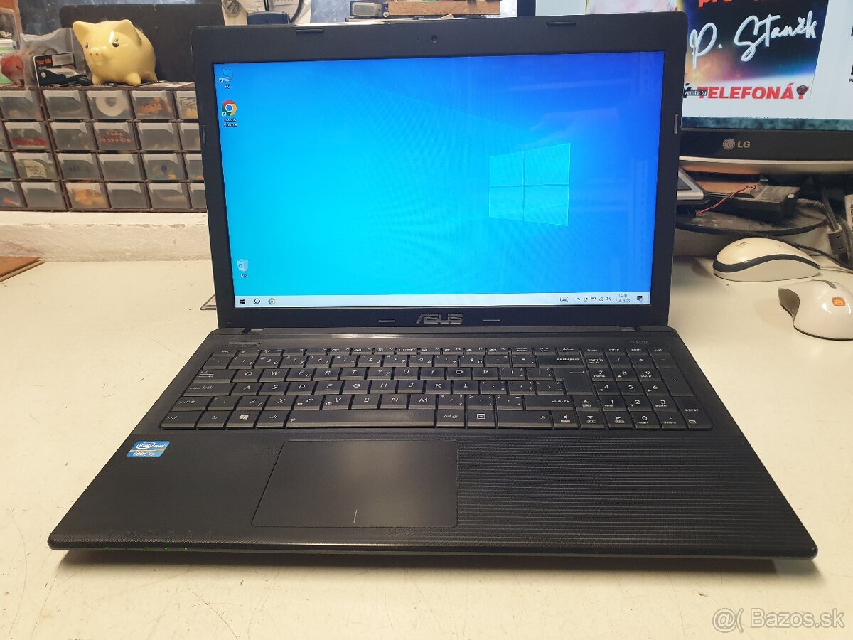 ASUS Core i3 - 8GB RAM