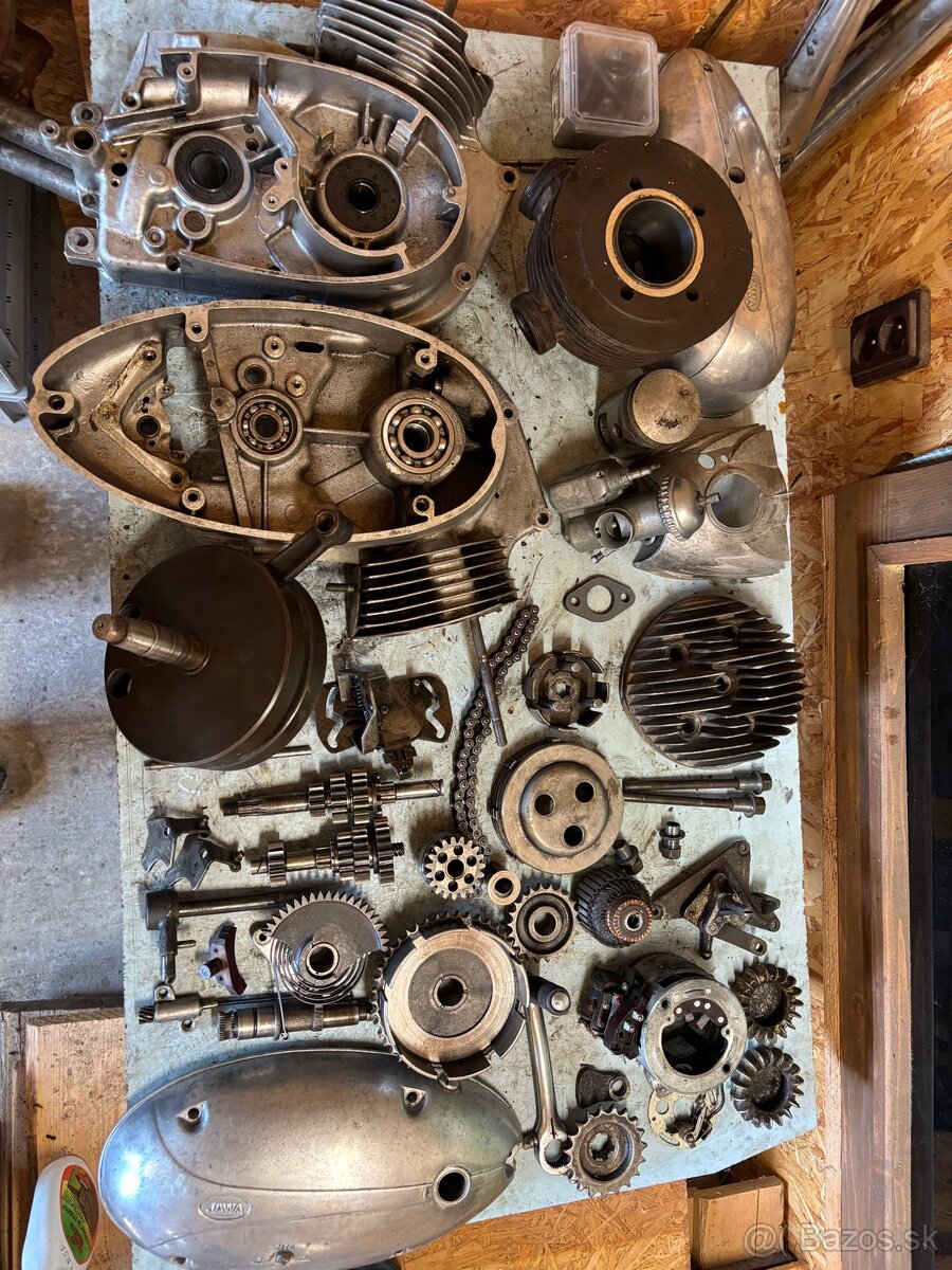 Motor Jawa 250/353