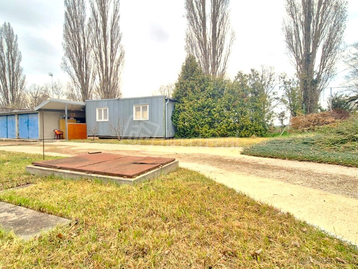 Rozľahlý pozemok pre výstavbu rodinného domu INVES…