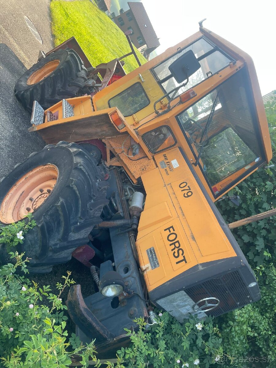 Traktor mercedes benz trac mb100