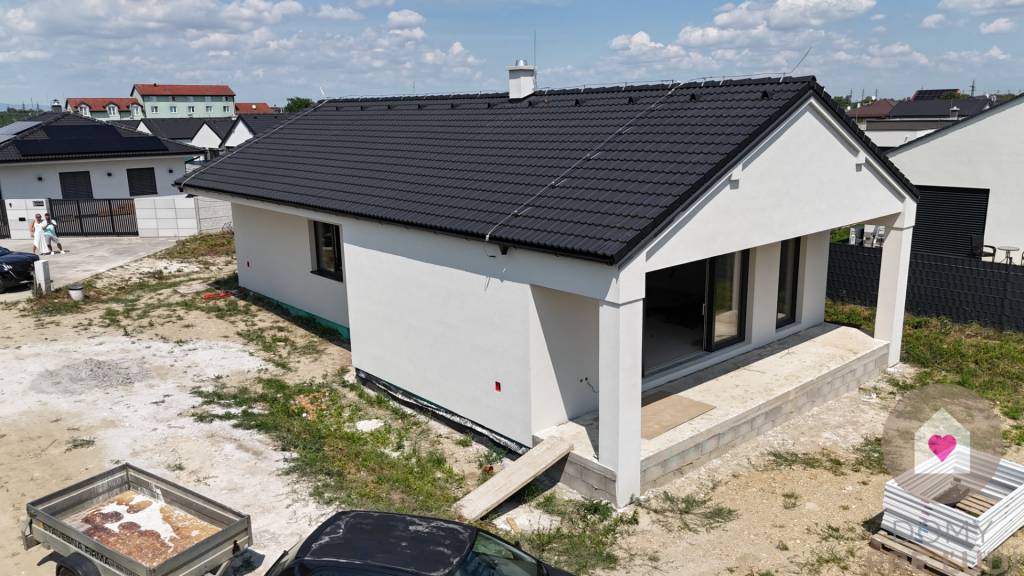 ZNÍŽENÁ CENA - 4 izbový RD bungalov 114,25 m2 na pozemku 533