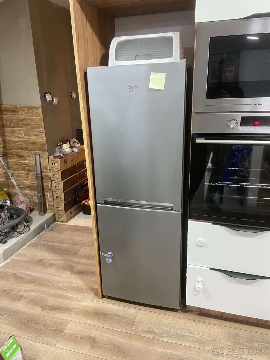 Predam chladnicku s mraziakom BEKO