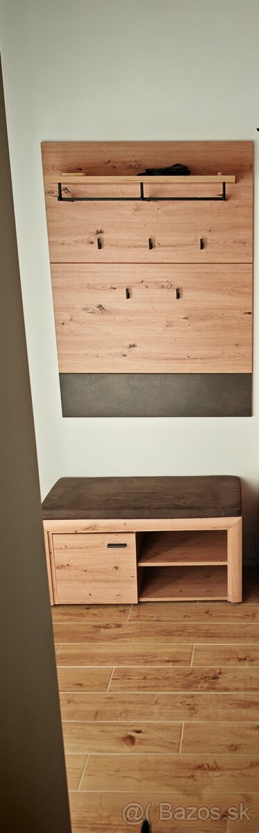 vešiaková stena a lavica na topanky dub artisan