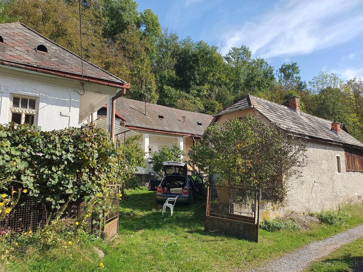 Sedliacka usadlosť na samote, možnosť poľovačky, farmy