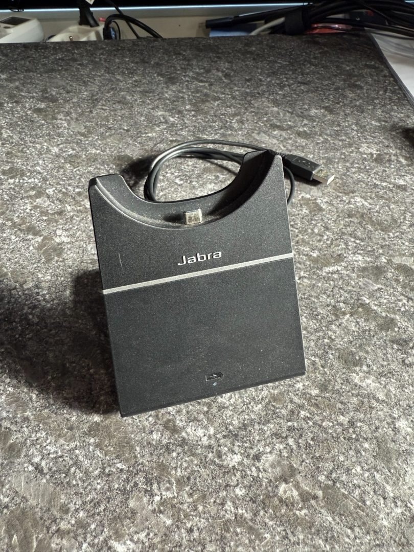 Nabíjací stojan Jabra E75 pre headsety – model DIV010