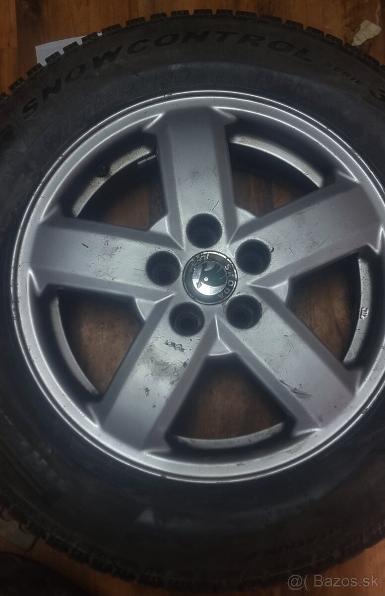 Predam elektrony s pneumatiky 195 55 R15