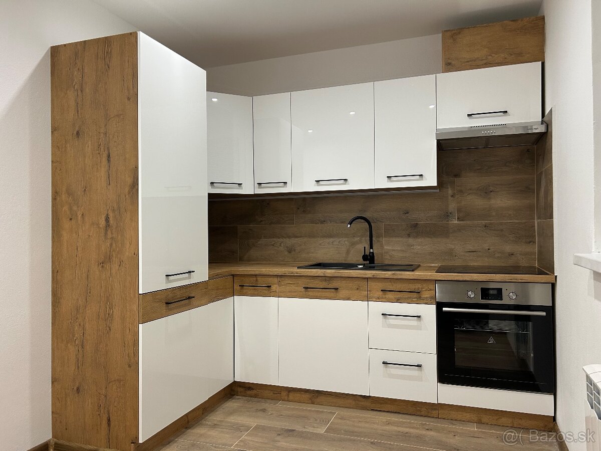 Predám zrekonštruovaný 1-izbový byt.