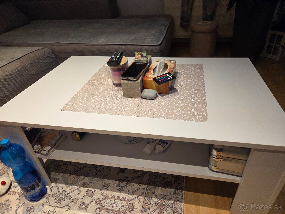 Konferenčný stolík