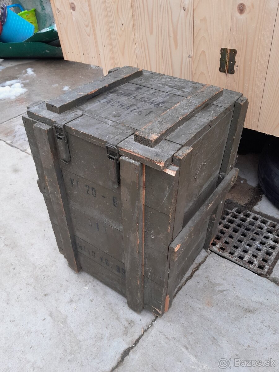 Predám vojenskú bedňu