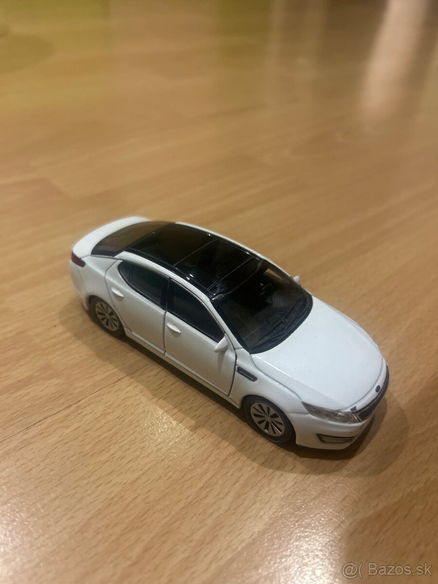 Výstave auto kia optima