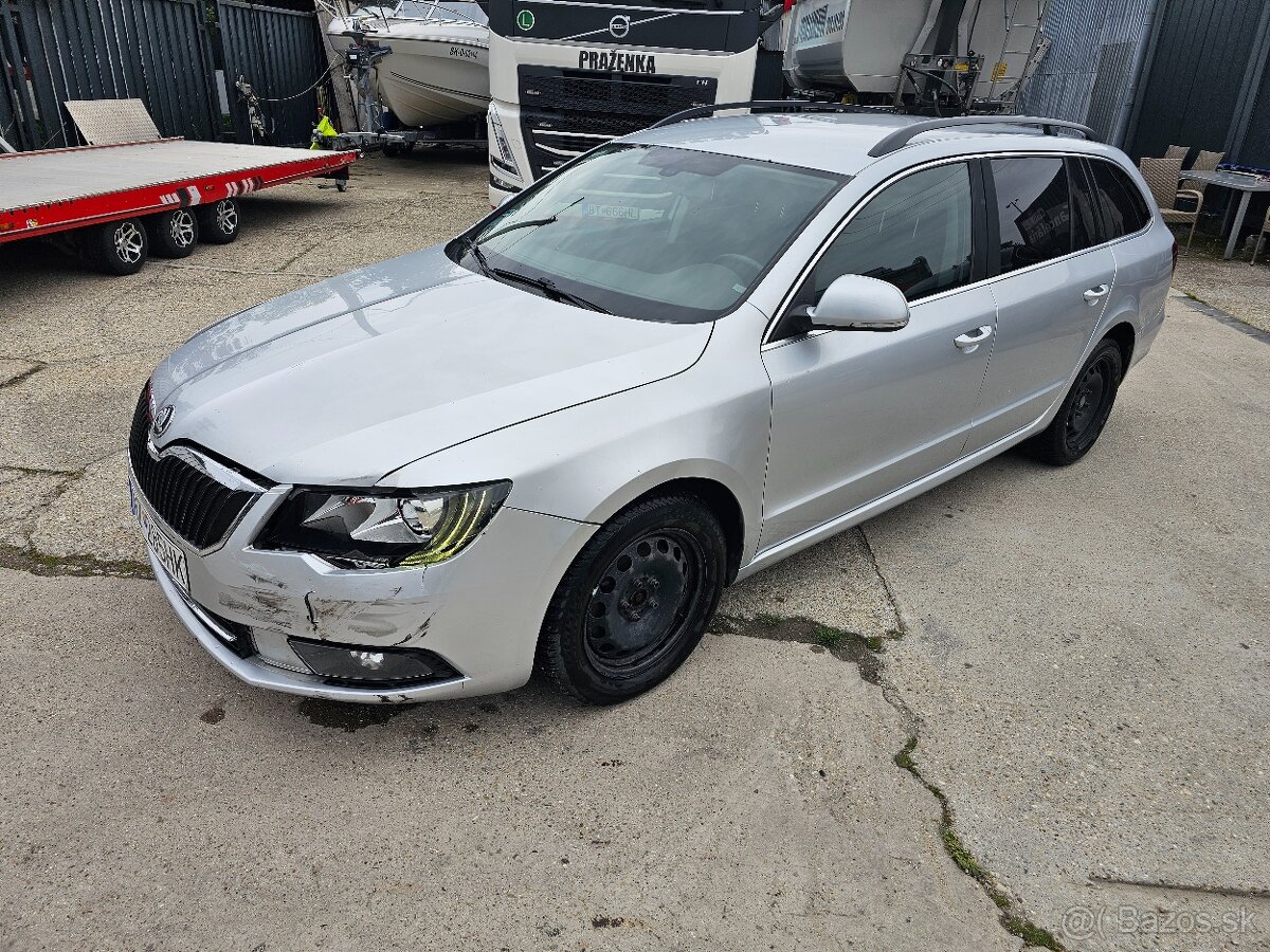 ŠKODA SUPERB COMBI 2.0 TDI 125KW DSG 2014