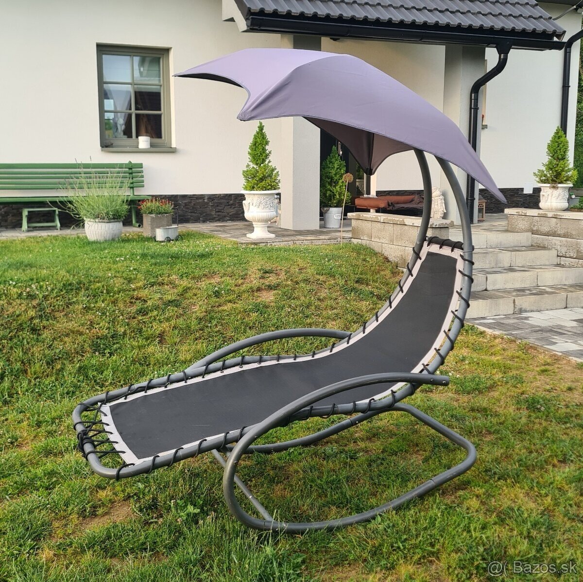 Predám 2 záhradné hojdacie kreslá ModernHome s baldachýnom