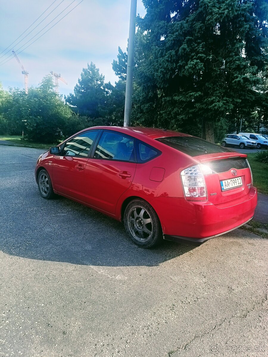 Prius hybrid