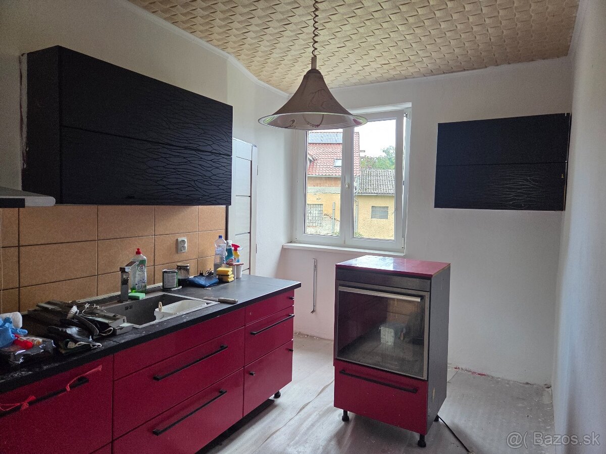 Predám 3 izbový byt v Topoľčanoch