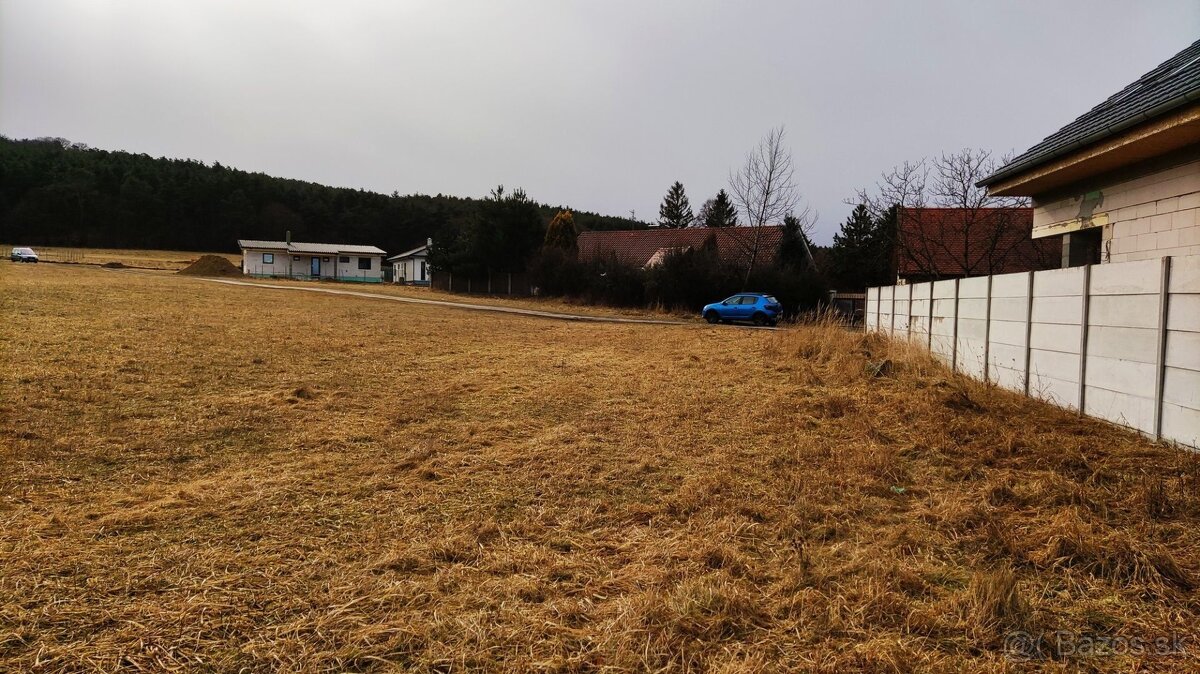 Stavebný pozemok v obci Jablonové