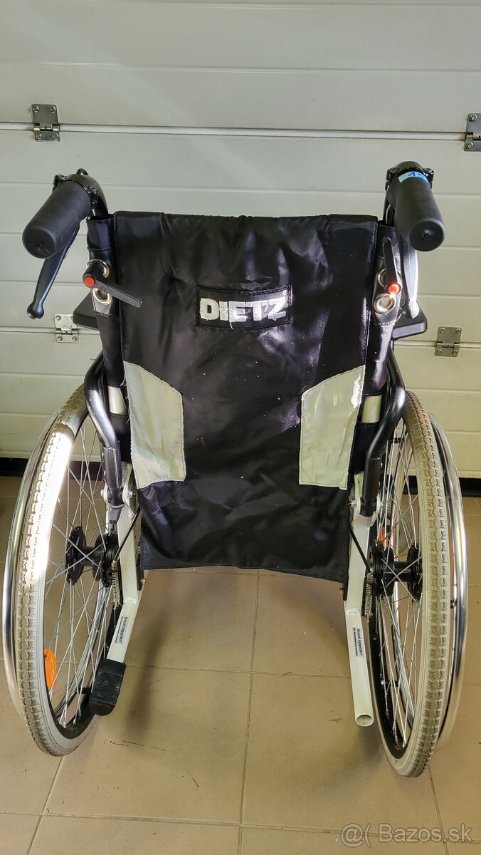 invalidny vozík 39cm pridavne brzdy pre asistenta AL