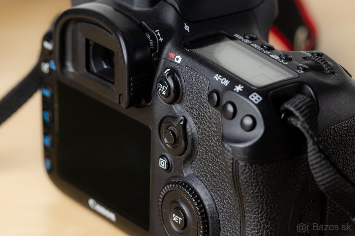 Canon EOS 7D Mark II + Grip