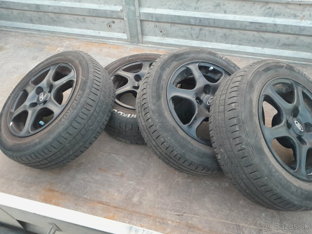 Pneumatiky Ford Focus