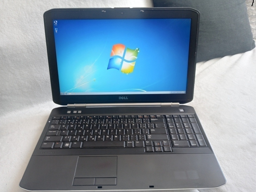 rozpredám funkčný notebook Dell latitude e5520