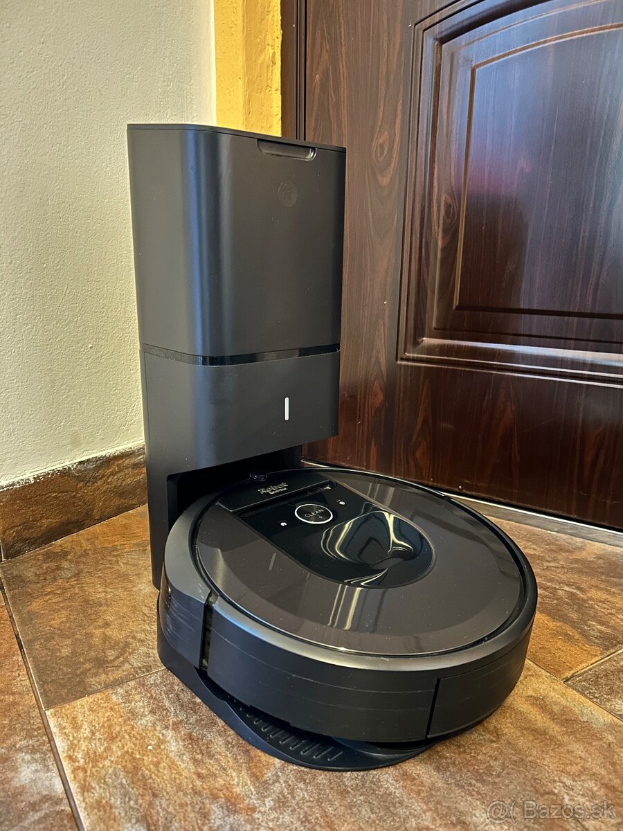 Robotický vysávač iRobot Roomba i7+