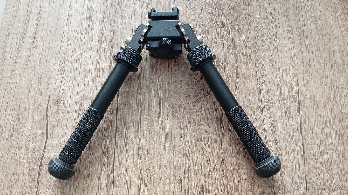 Bipod , Nožičky typu atlas