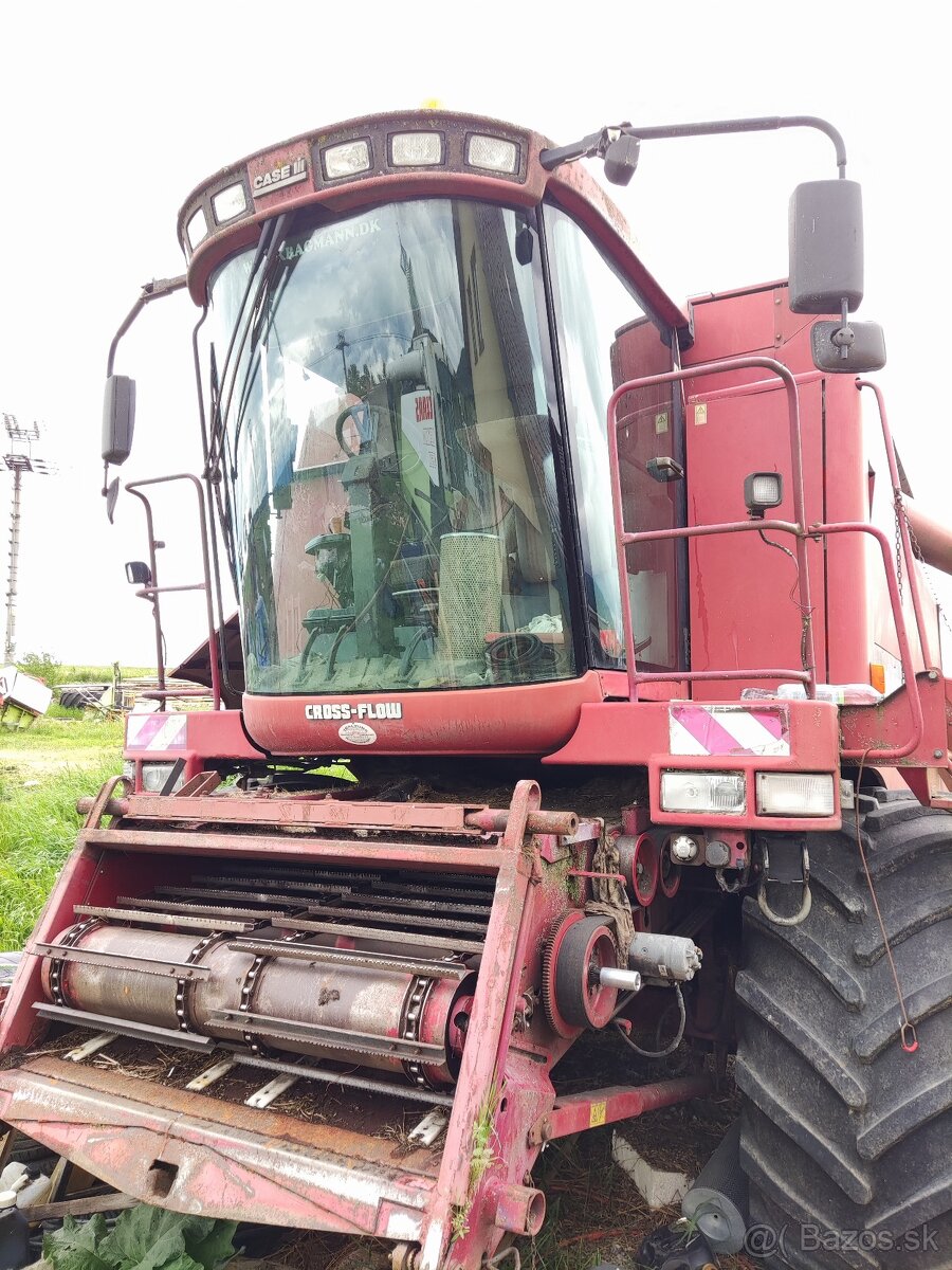 Kombajn Case Cf80