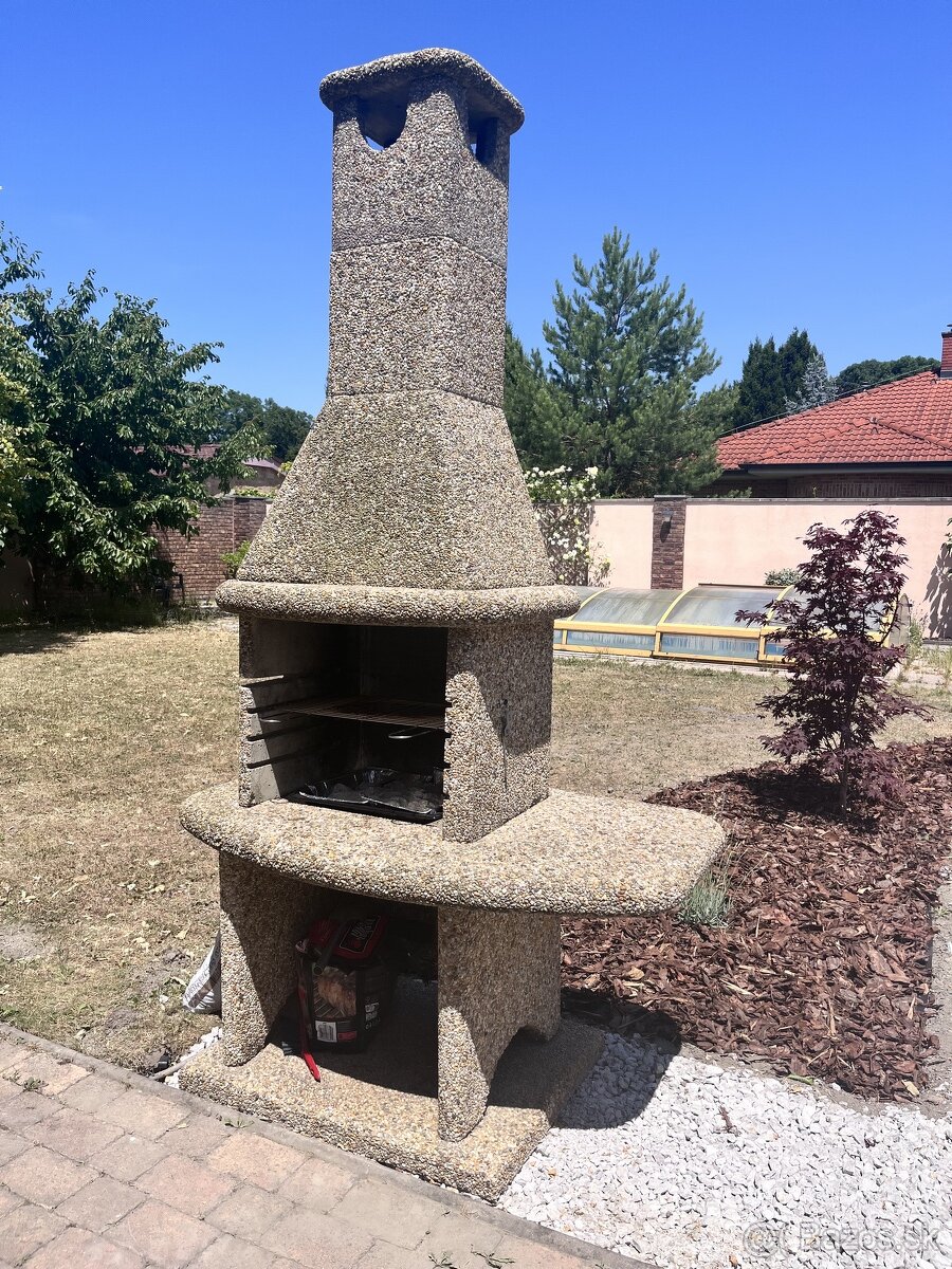 Betónový gril