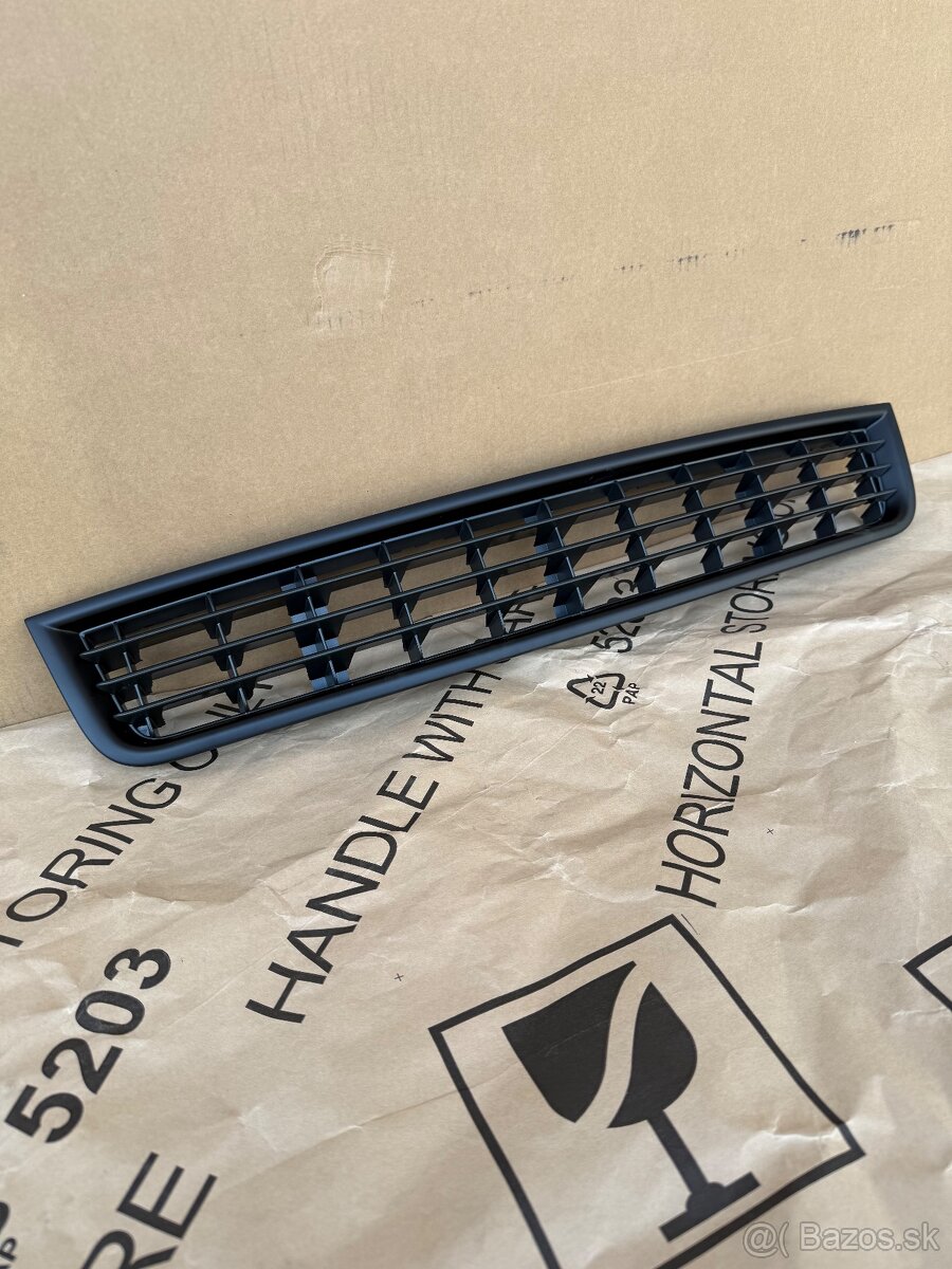 Predna spodna mriezka pre Audi A4 B6