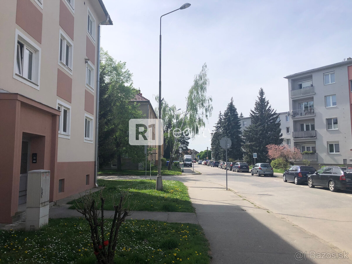Pripravujeme do R1ponuky 2 izb. byt, ul. A. Dubčeka po kompl