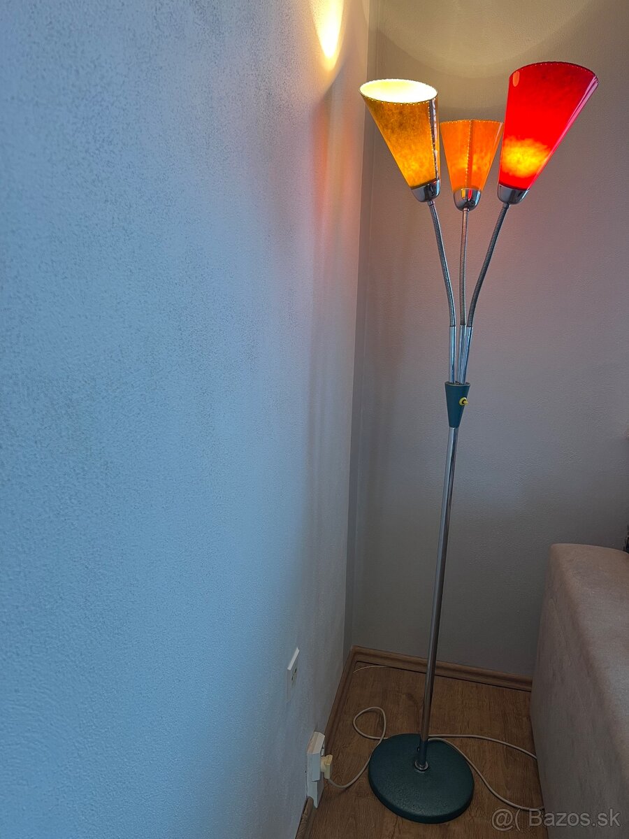 Napako,lampa husie krky.