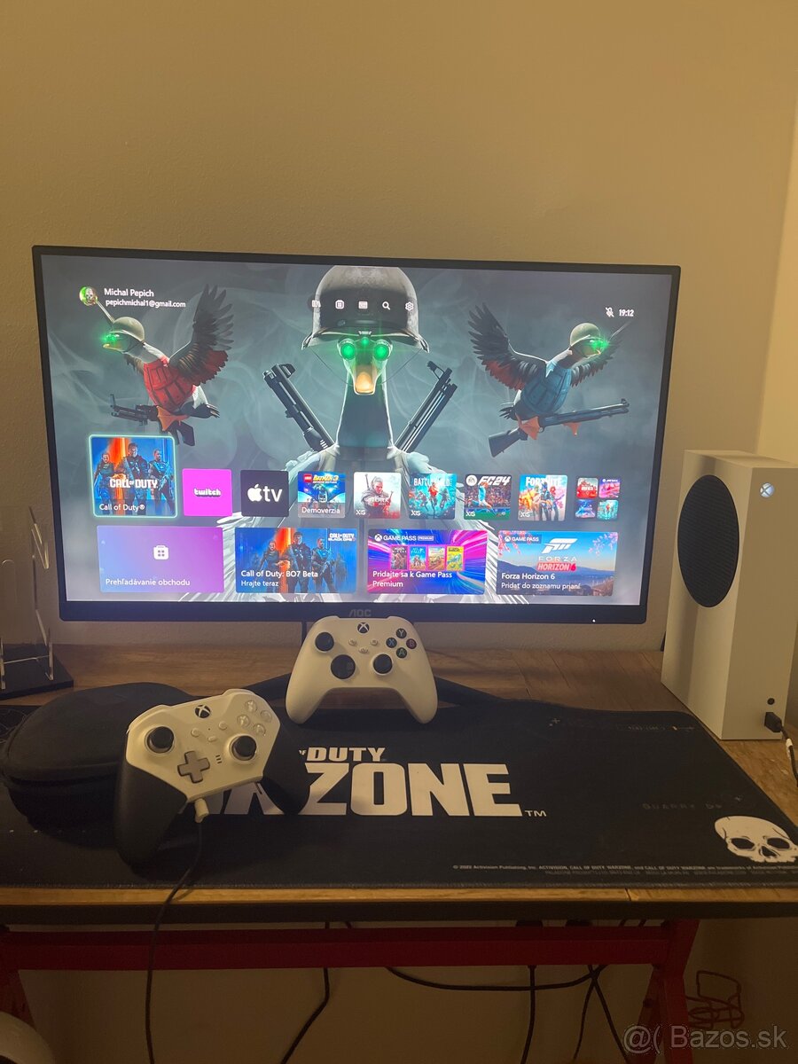 Xbox Series S 512 GB – ako nový, plne funkčný, 2 ovládače