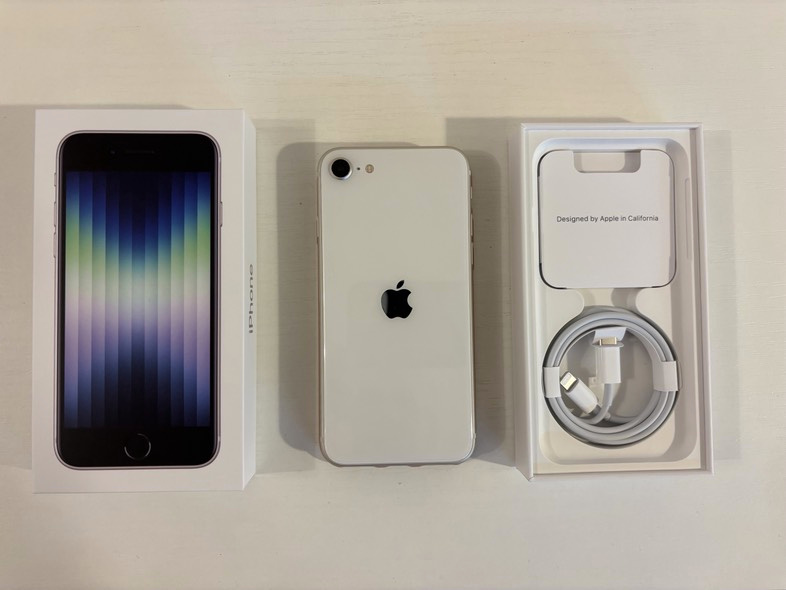 Apple iPhone SE 5G model 2022 - 256GB