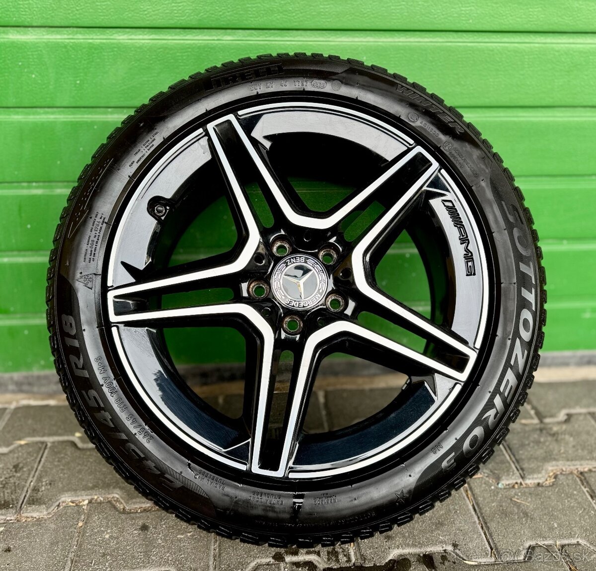 AMG Mercedes disky + zimné pneu R18 dvojrozmer E-klasse