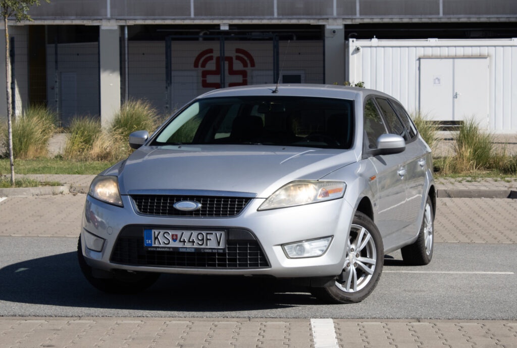 Ford Mondeo Combi 1.6 92 kW z roku 2008