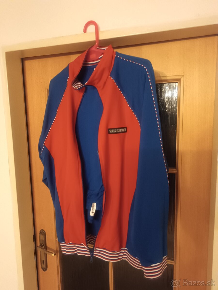 Športová tepláková súprava