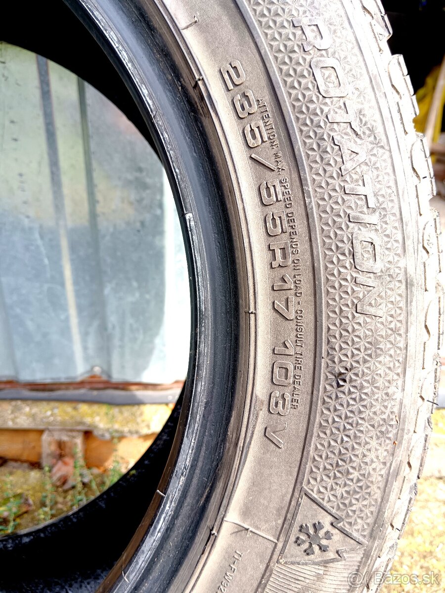 Predám 2ks zimné 235/55 R 17 Good year