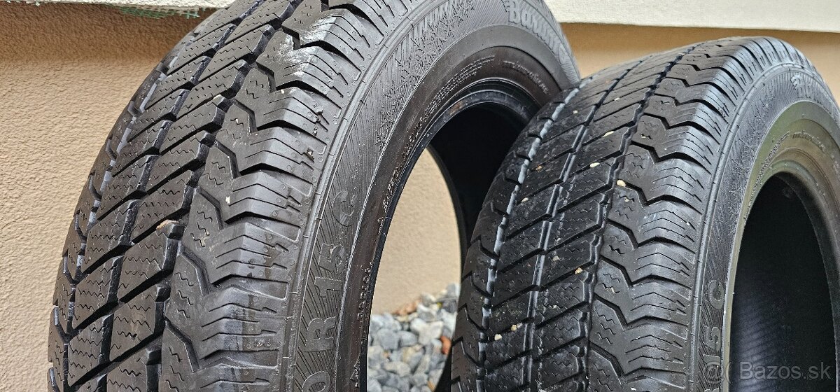 Predám 2 zimné pneumatiky Barum SNOVANIS 2 195/70 r15c