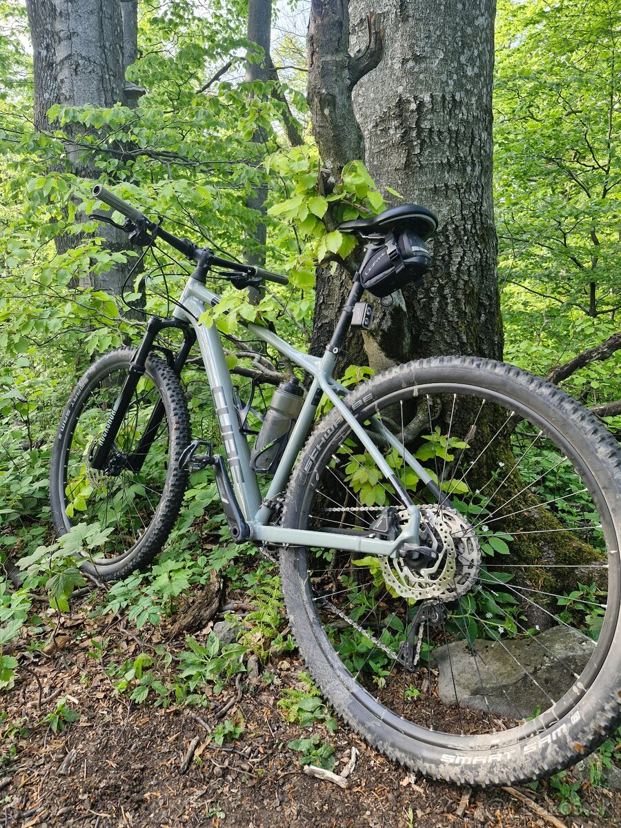 Cube attention 2023 velkost L