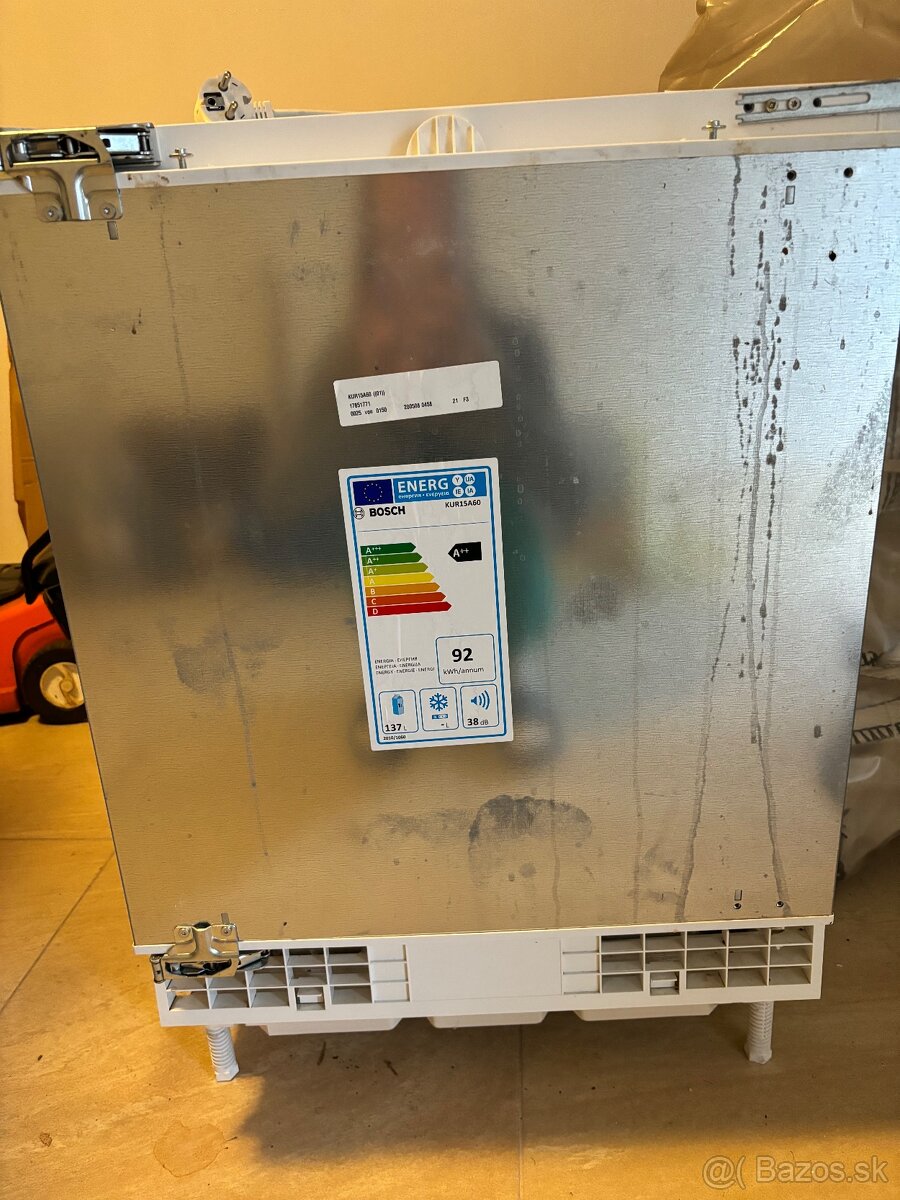 Bosh chladnicka zabudovana 60cm sirka