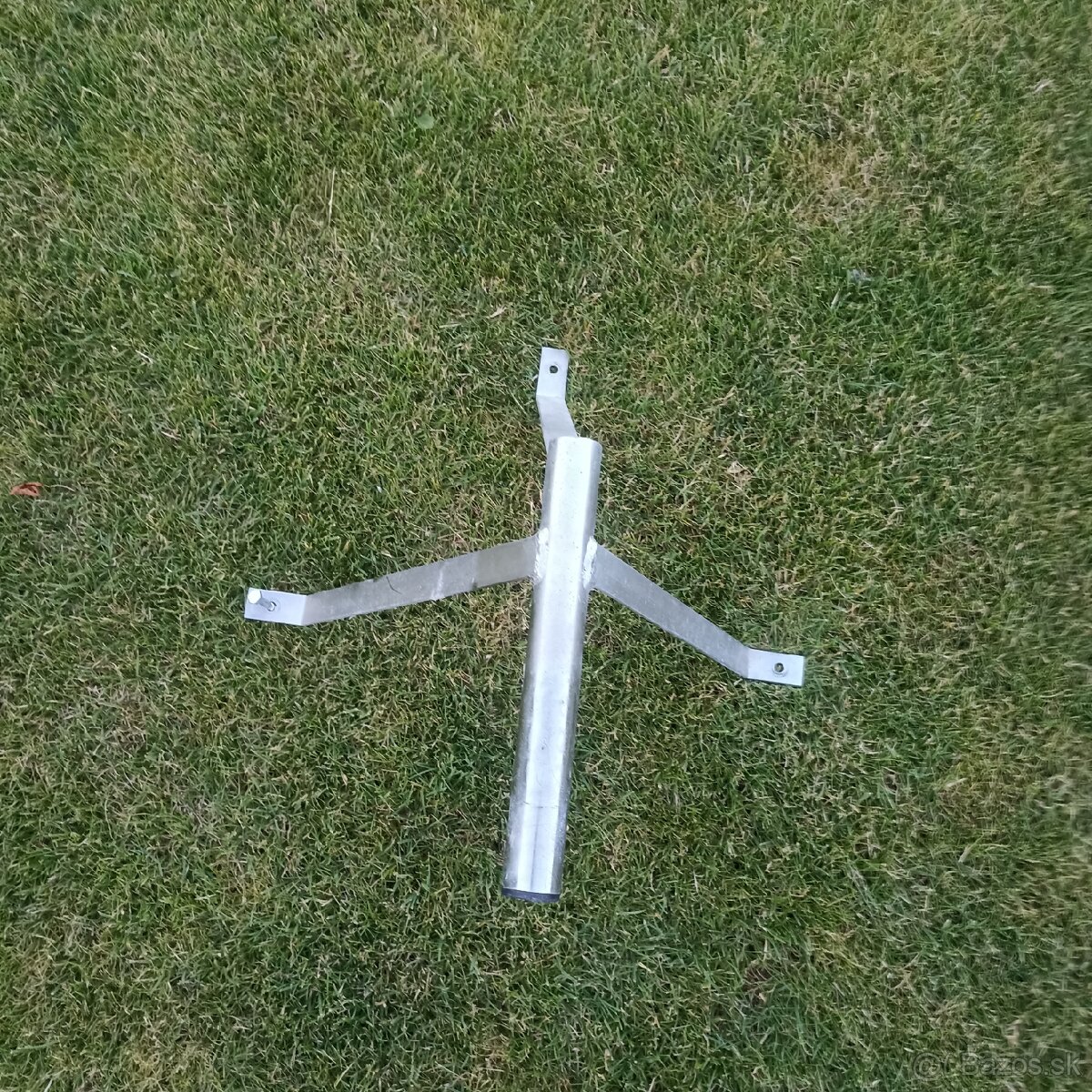 Držiak na satelit (parabolu)