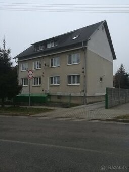 Predám 4-izbový byt , Čataj