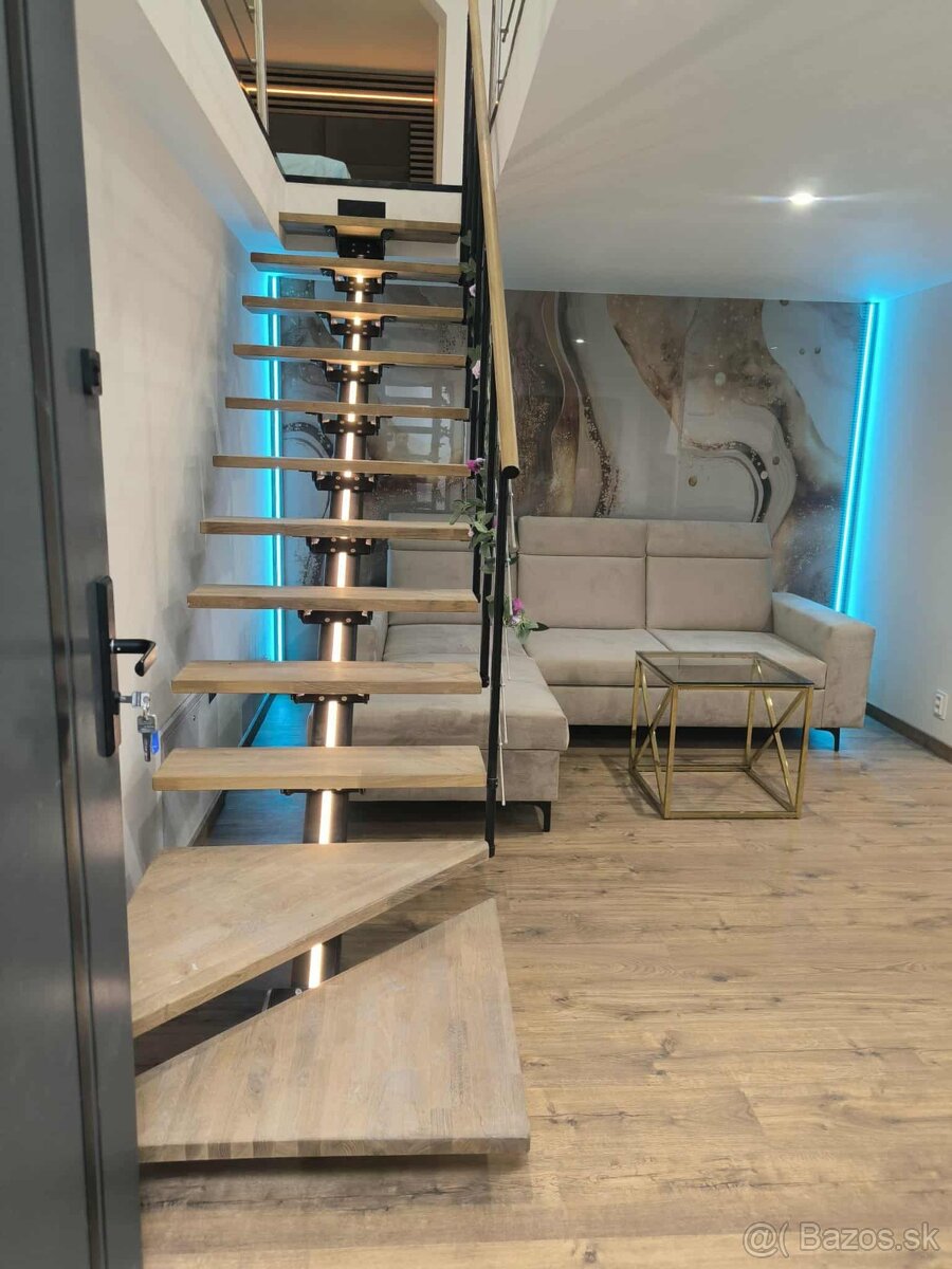 Prenájom bytu na námestí