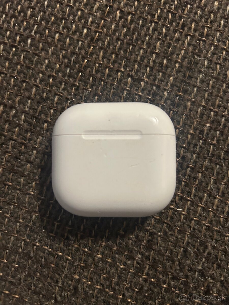 AirPods 4