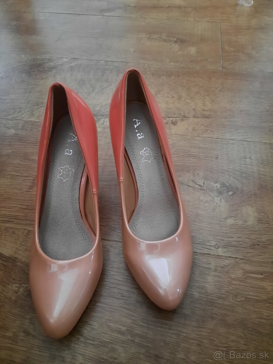 Spoločenské topánky