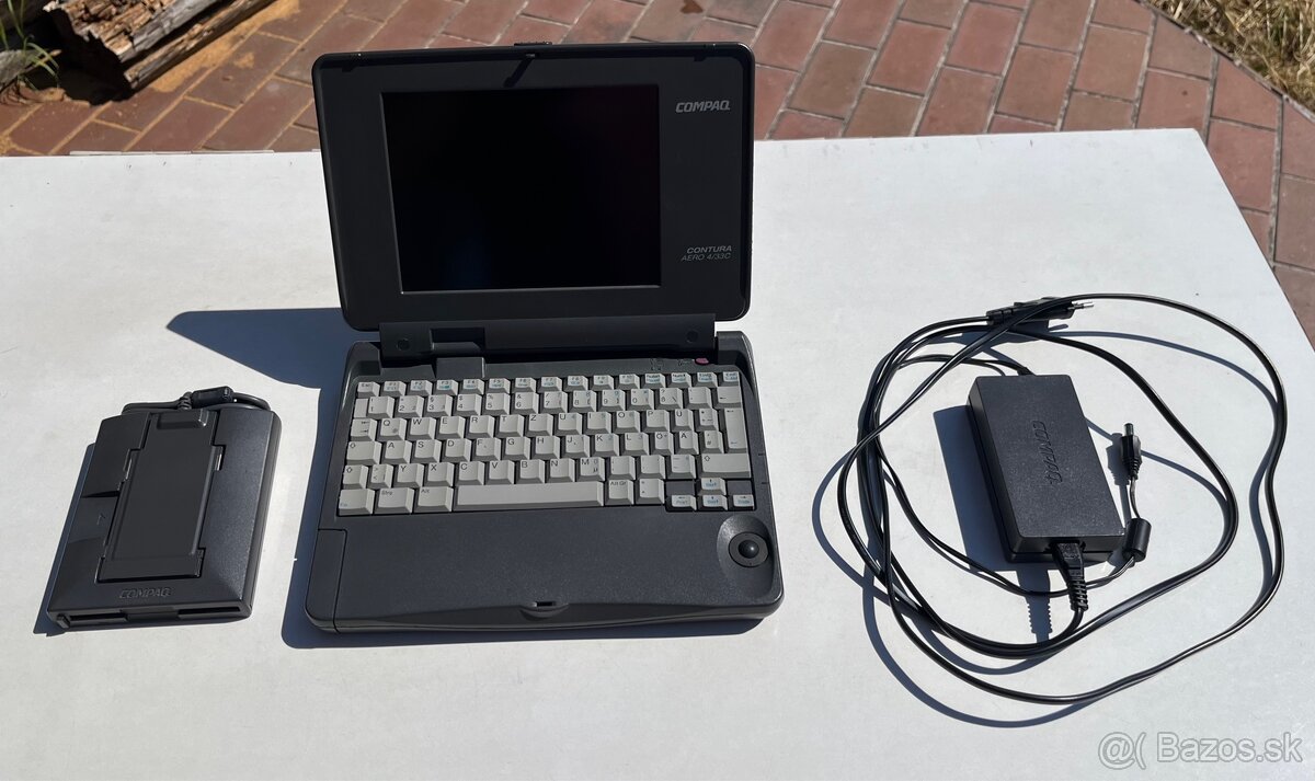 Compaq Contura Aero 4/33C vintage subnotebook