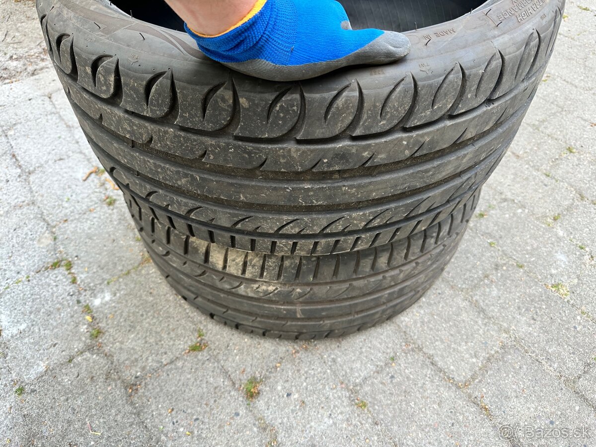 235 35 r19
